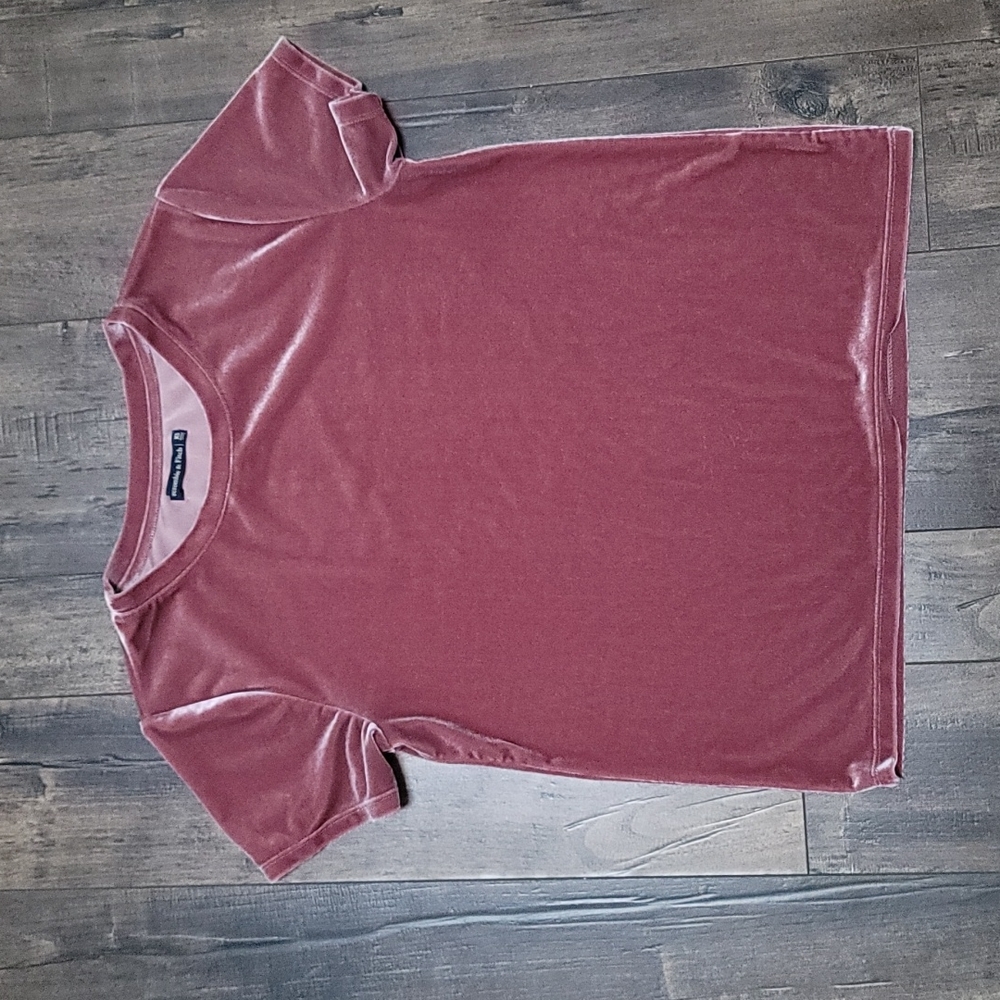 Abercrombie and fitch velvet T-shirt